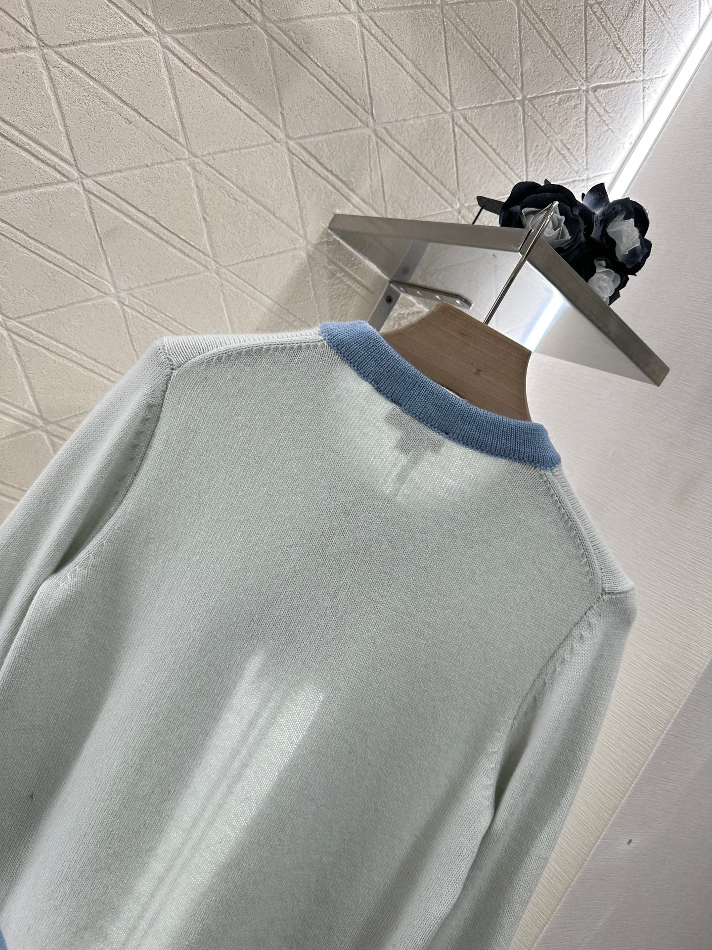 C 2025 new products Knitted cardigan（RED,BLACK,BLUE,LIGHT BLUE,PINK）