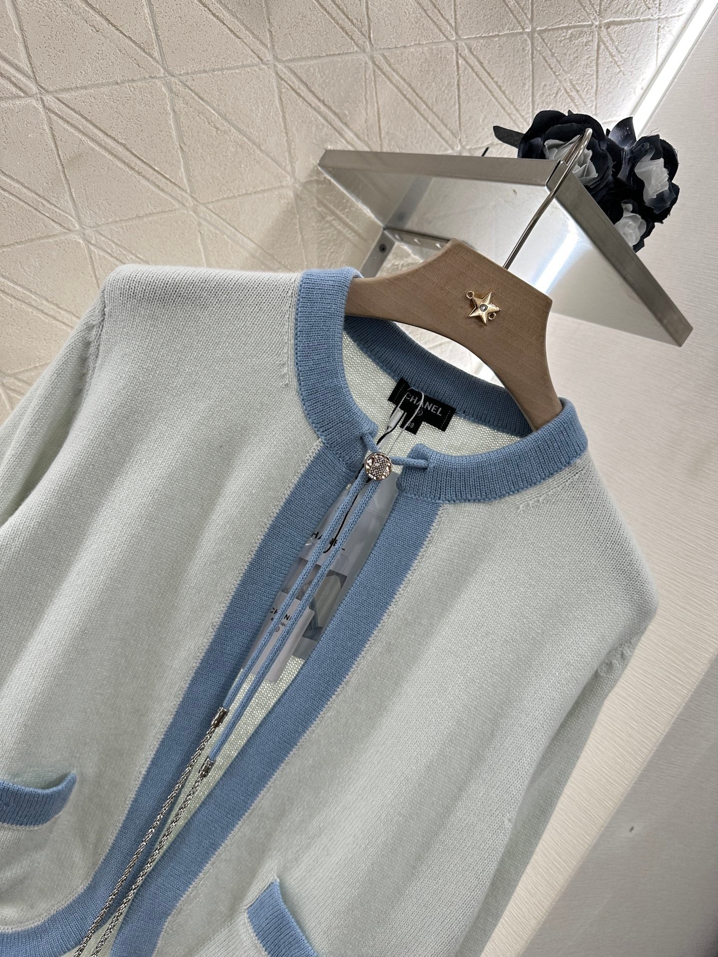 C 2025 new products Knitted cardigan（RED,BLACK,BLUE,LIGHT BLUE,PINK）