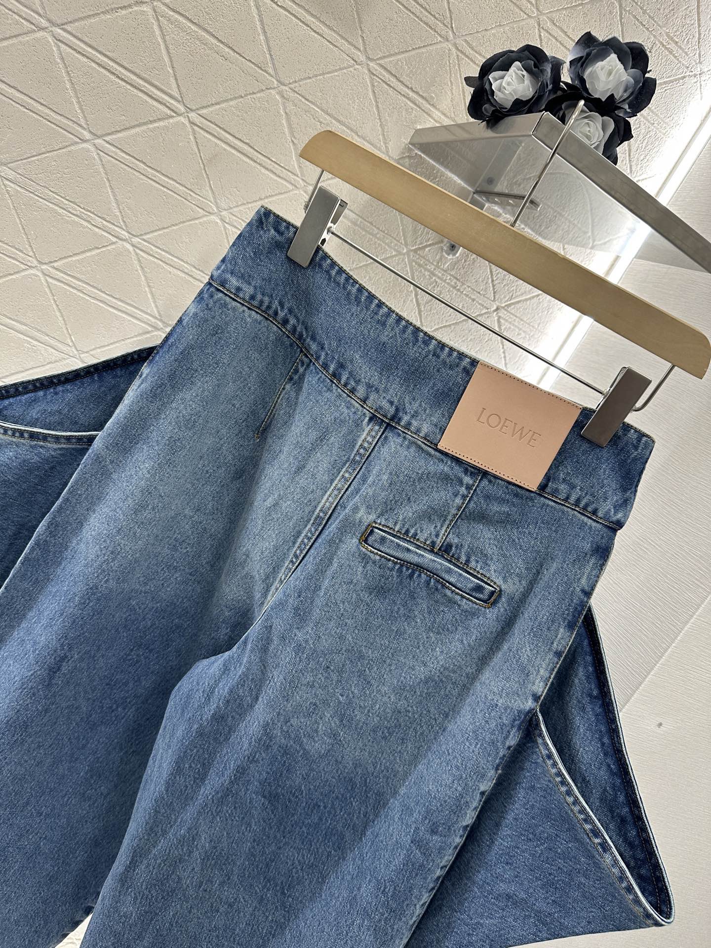 Lo 2025 new product Super cool denim cropped pants