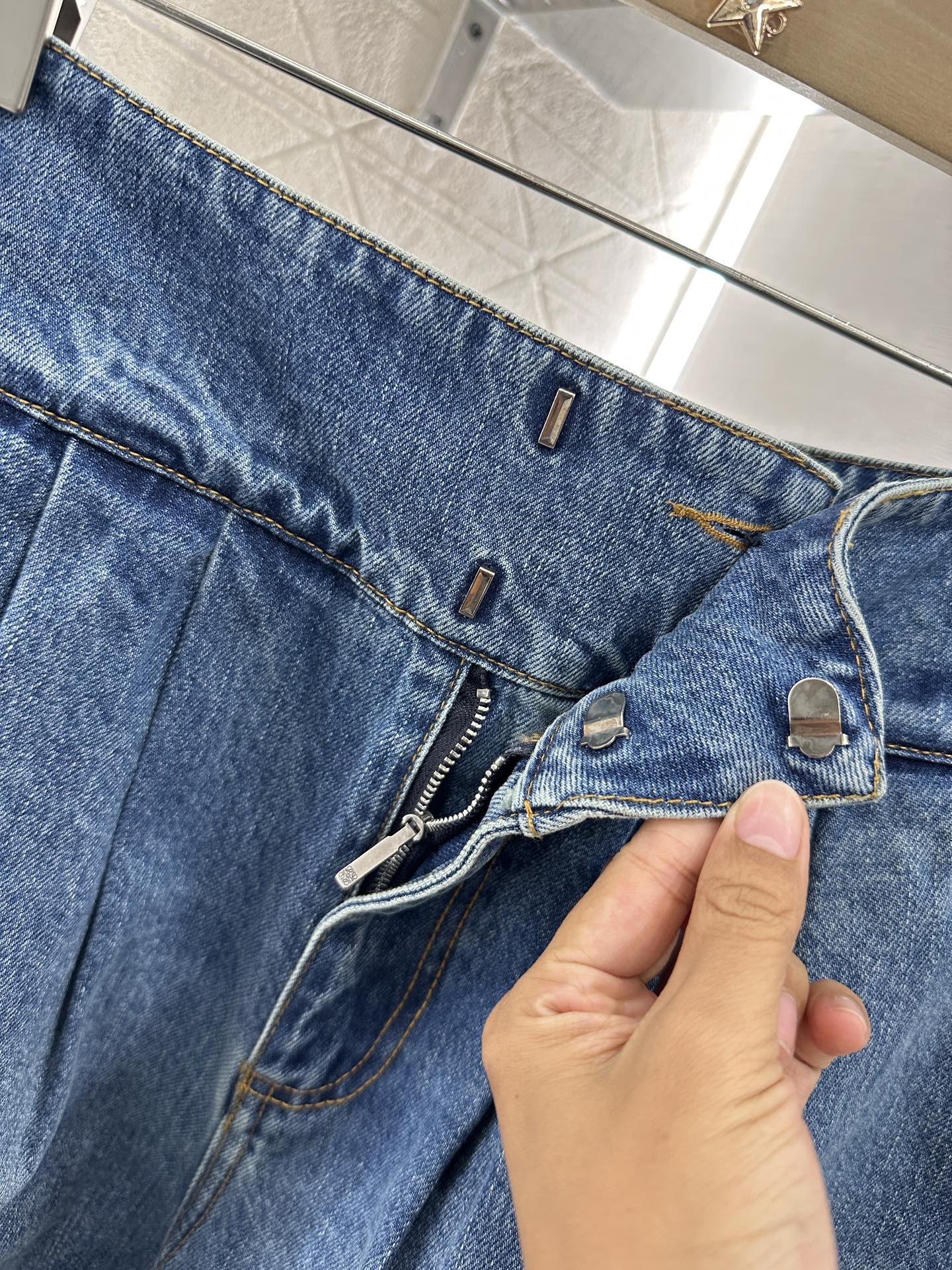 Lo 2025 new product Super cool denim cropped pants