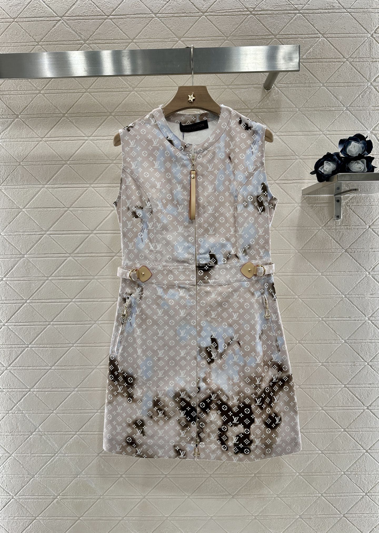 L 2025 new product Printed gradient vest dress