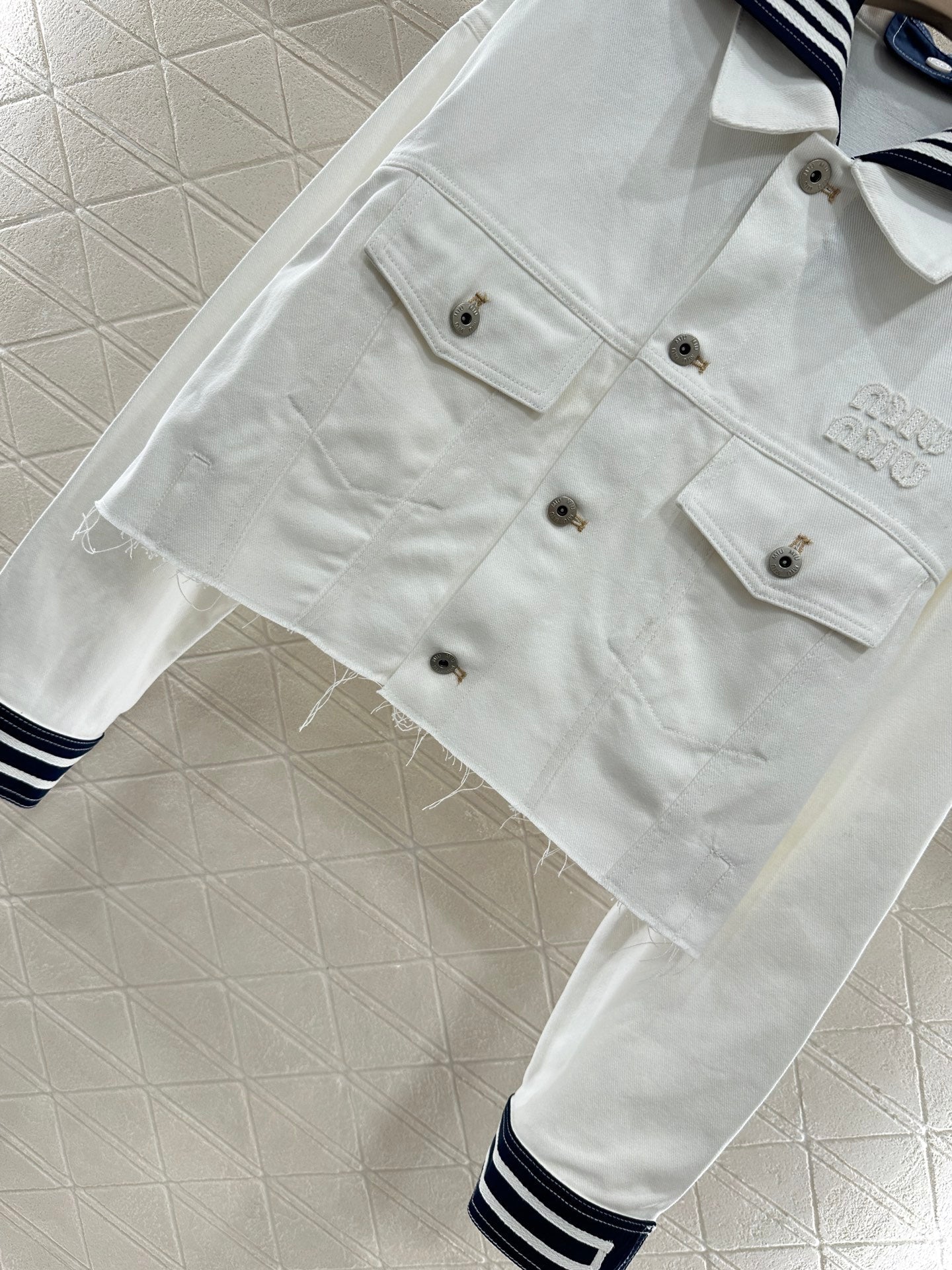 M 2025 new products Jacket and skirt set