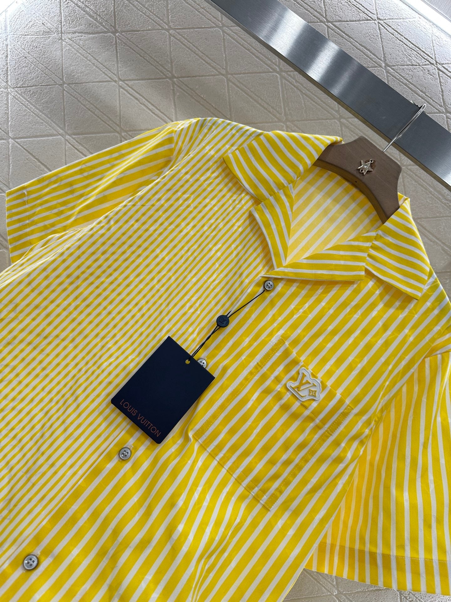 L 2025 new products Short-sleeved shirt