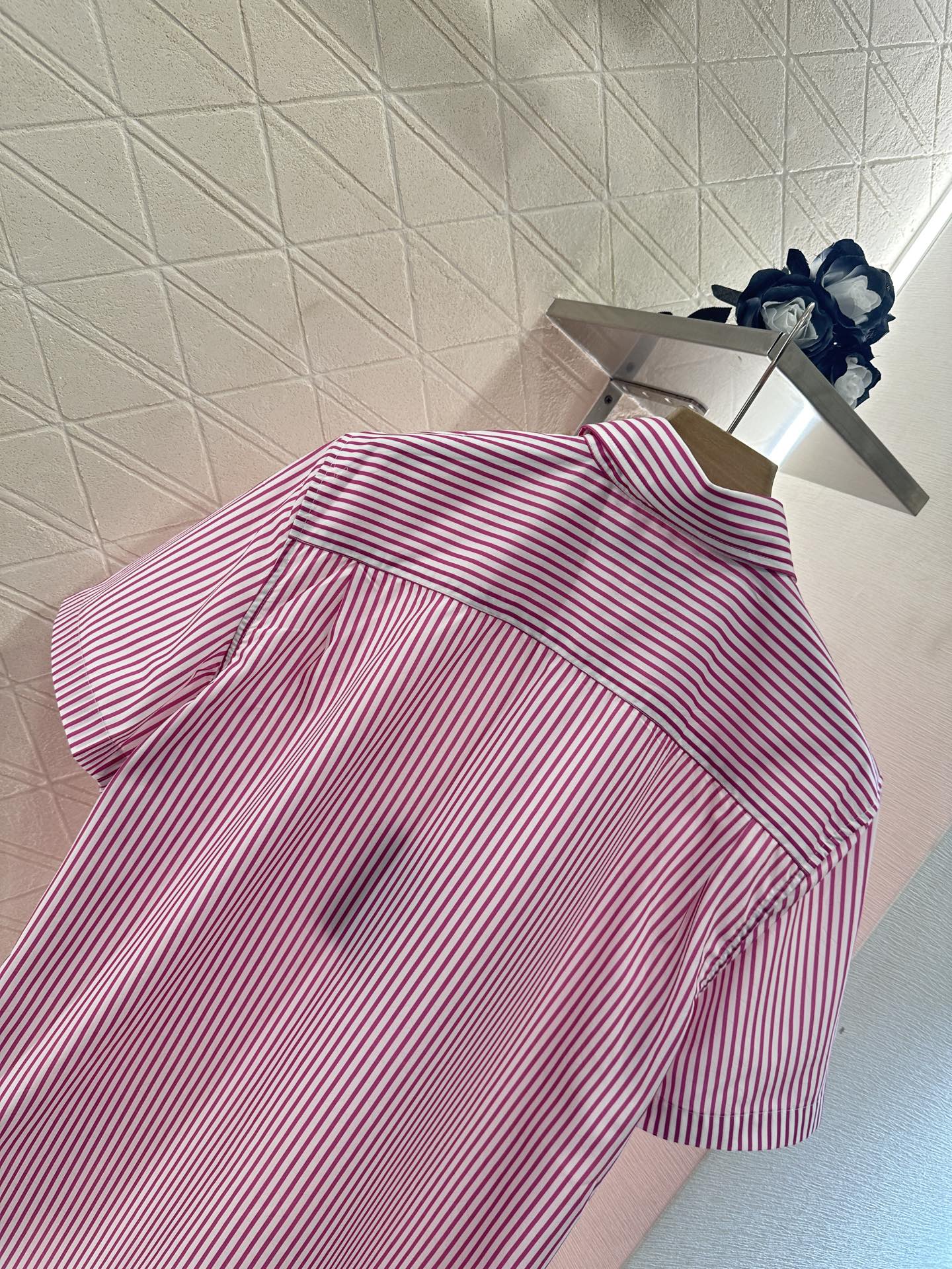 L 2025 new products Short-sleeved shirt