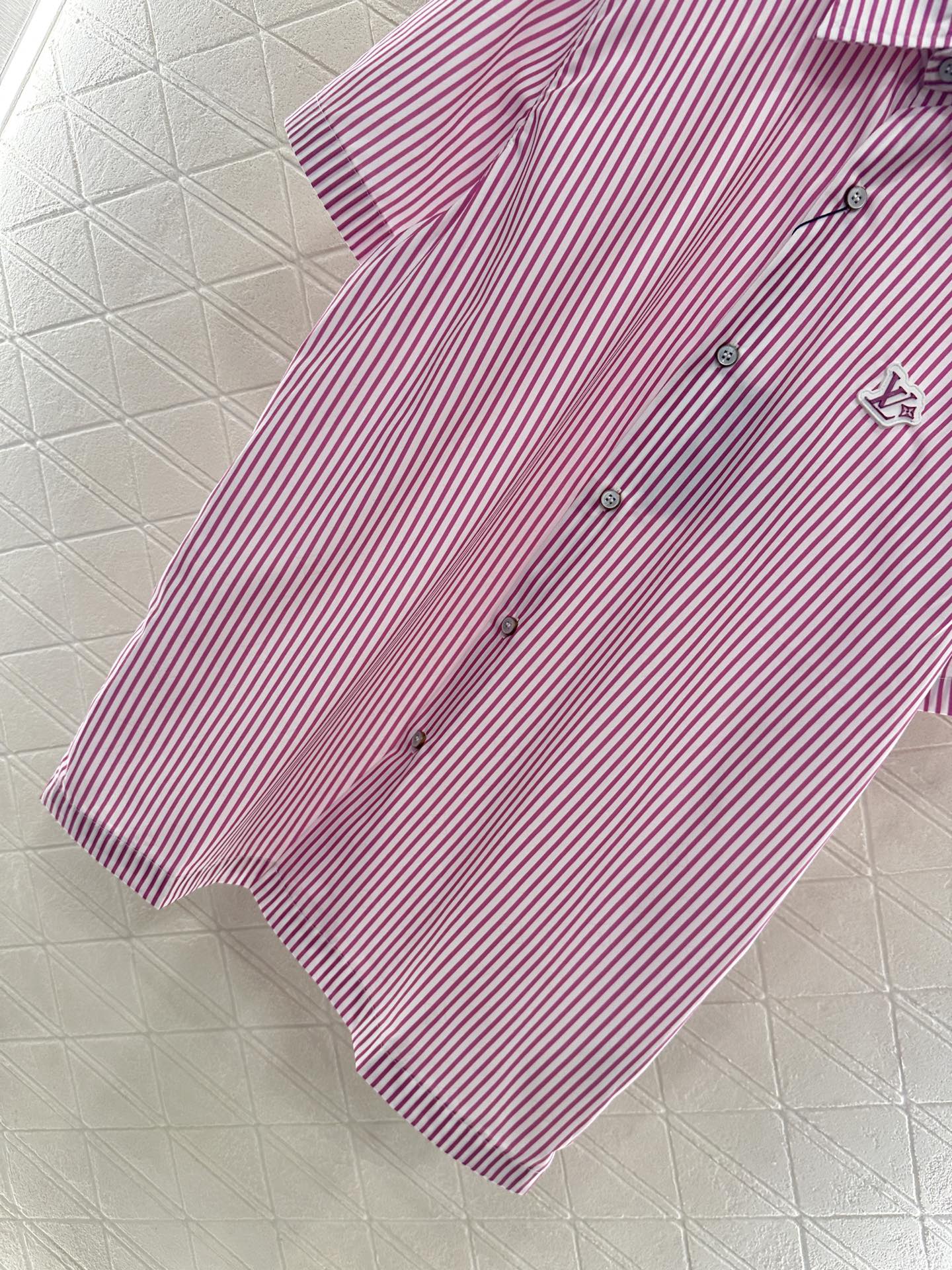 L 2025 new products Short-sleeved shirt