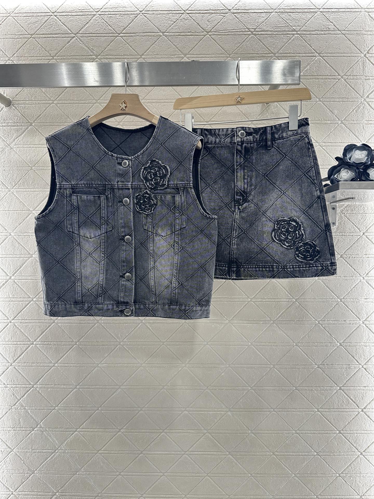 C 2025 new products Denim vest and short skirt set