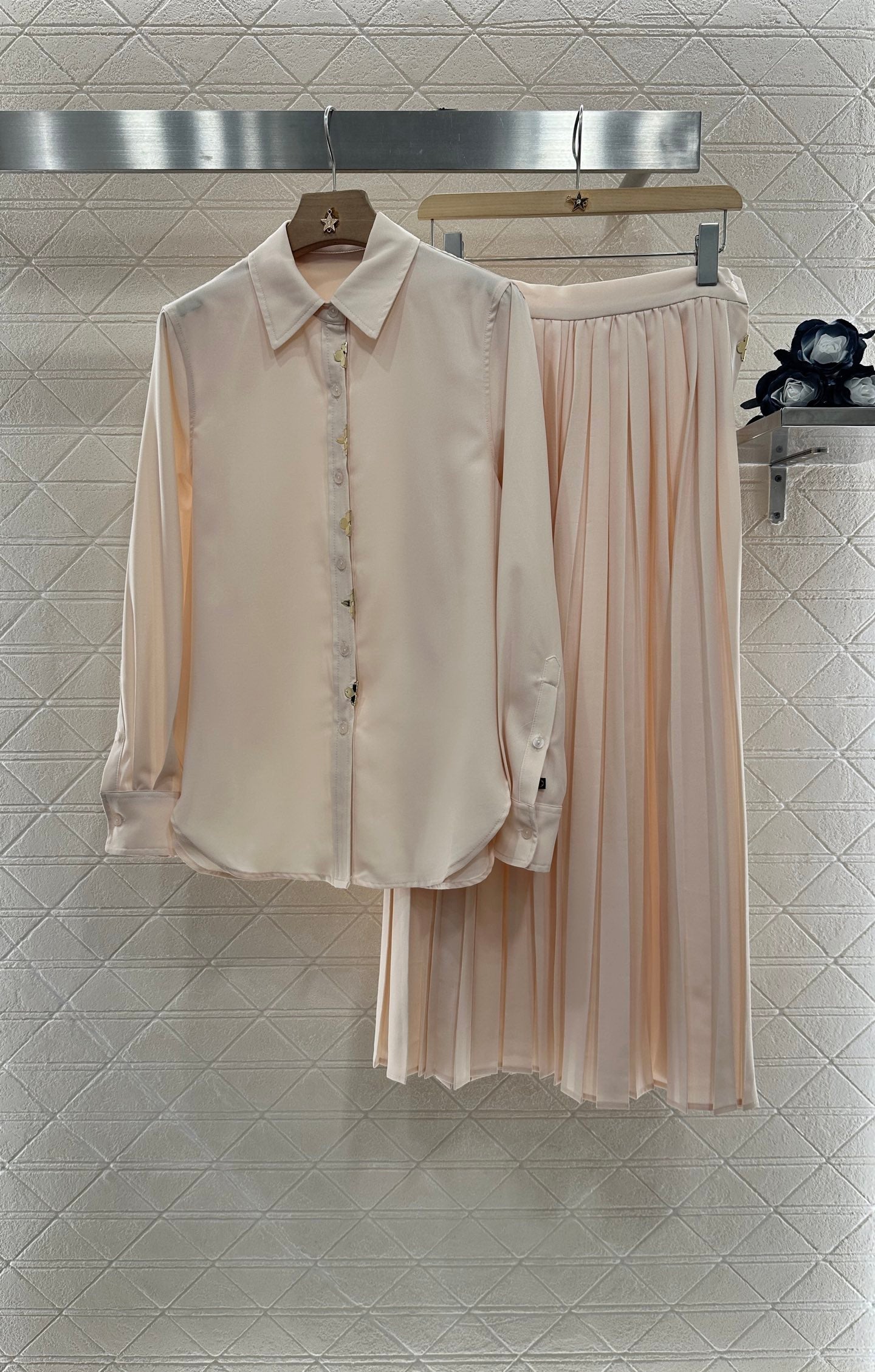 L 2025 new products Shirt and skirt suit
