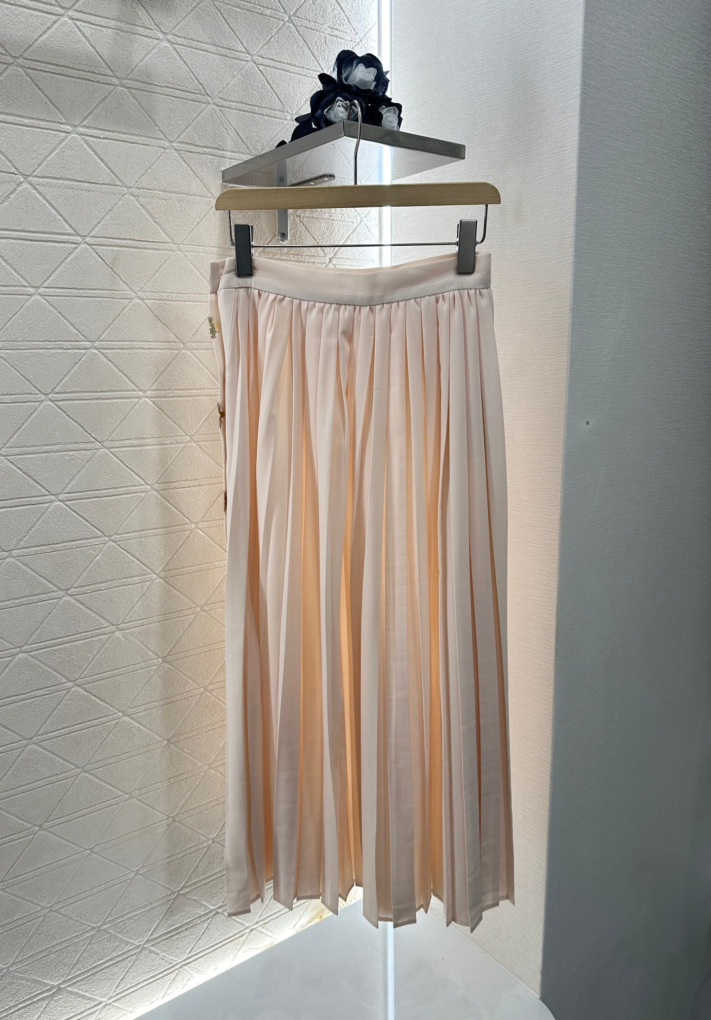 L 2025 new products Shirt and skirt suit