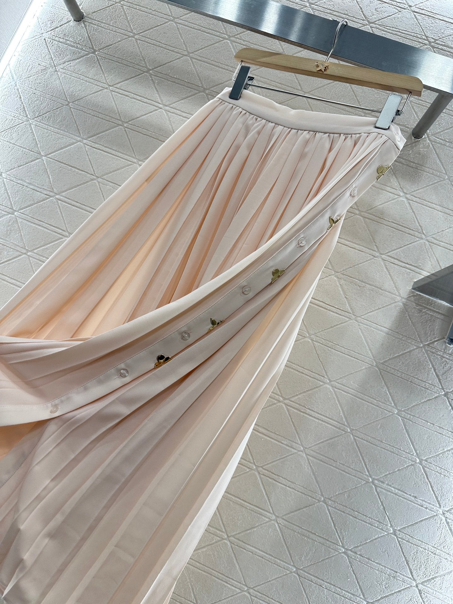 L 2025 new products Shirt and skirt suit