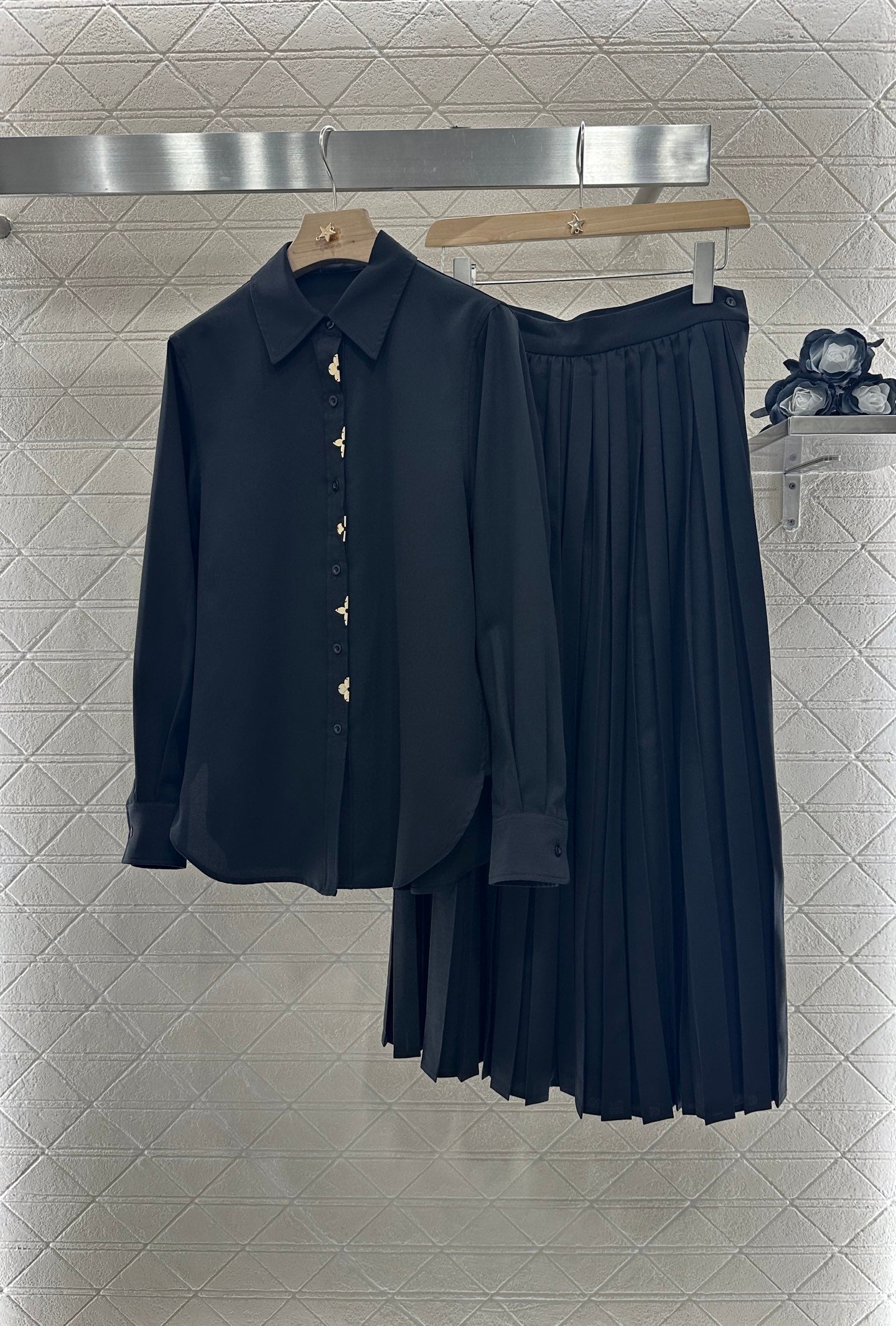 L  2025 new products Shirt and skirt suit