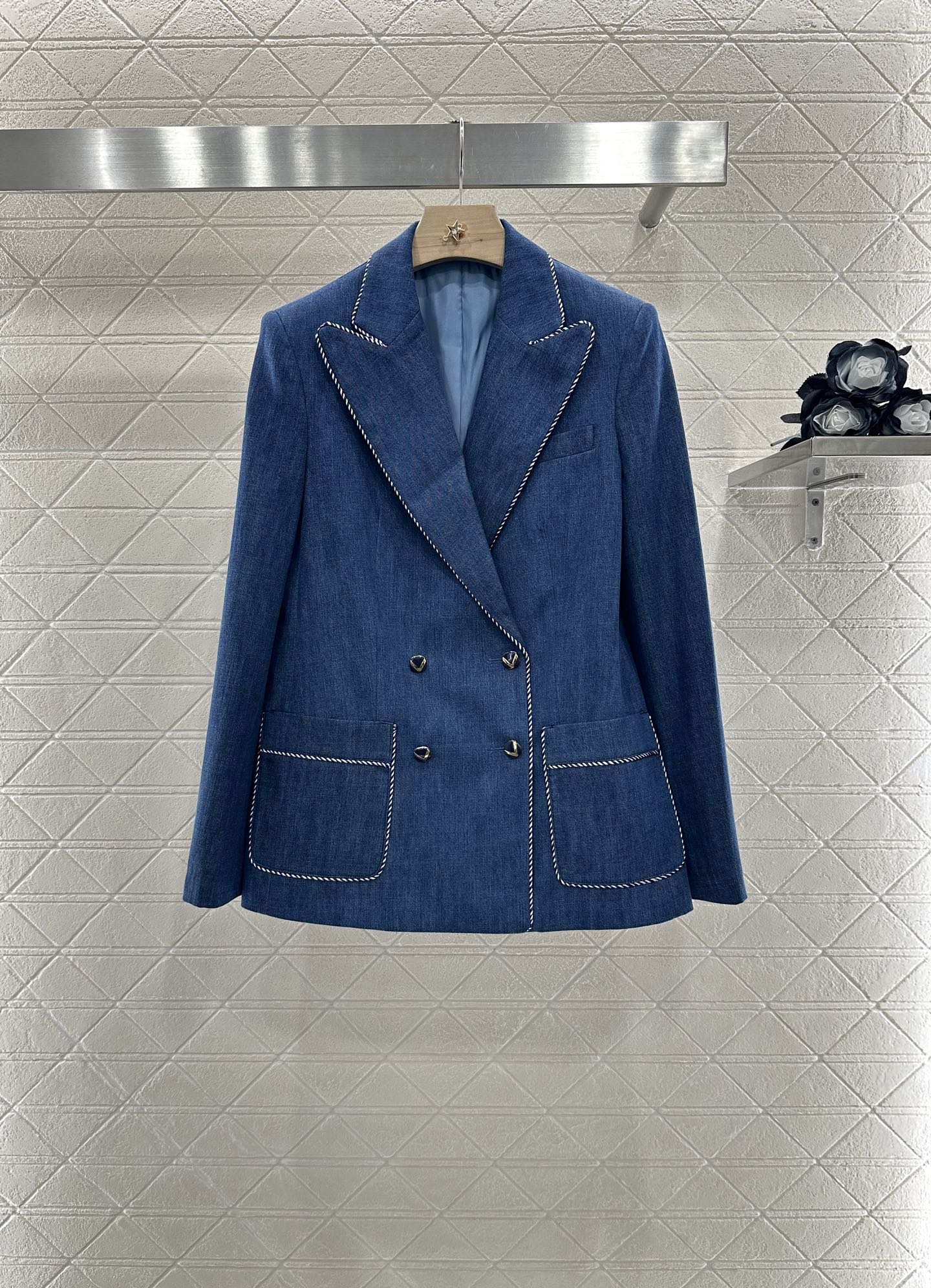 V 2025 new products Denim suit and trousers set