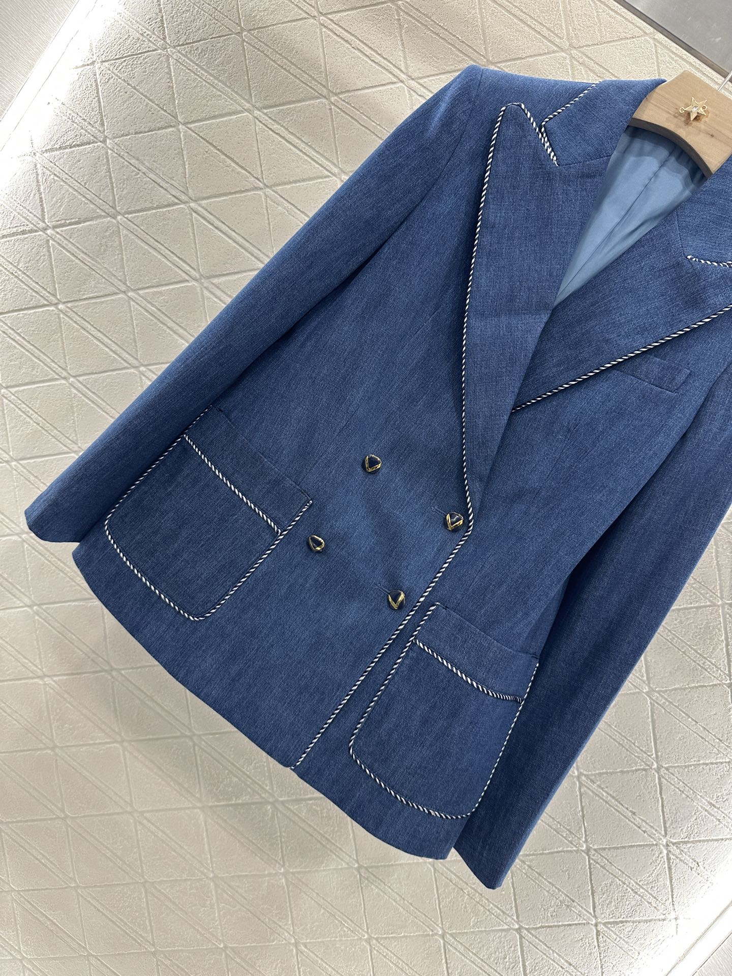 V 2025 new products Denim suit and trousers set
