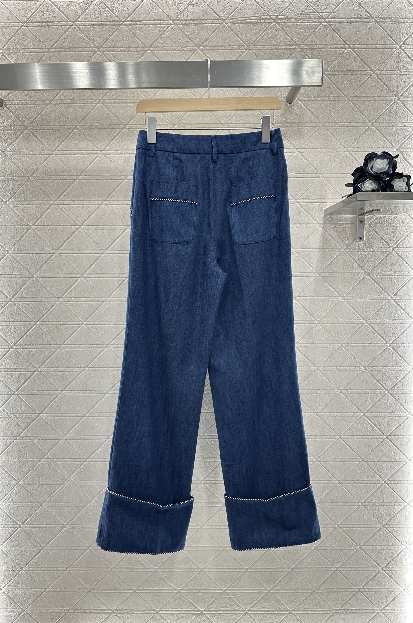 V 2025 new products Denim suit and trousers set