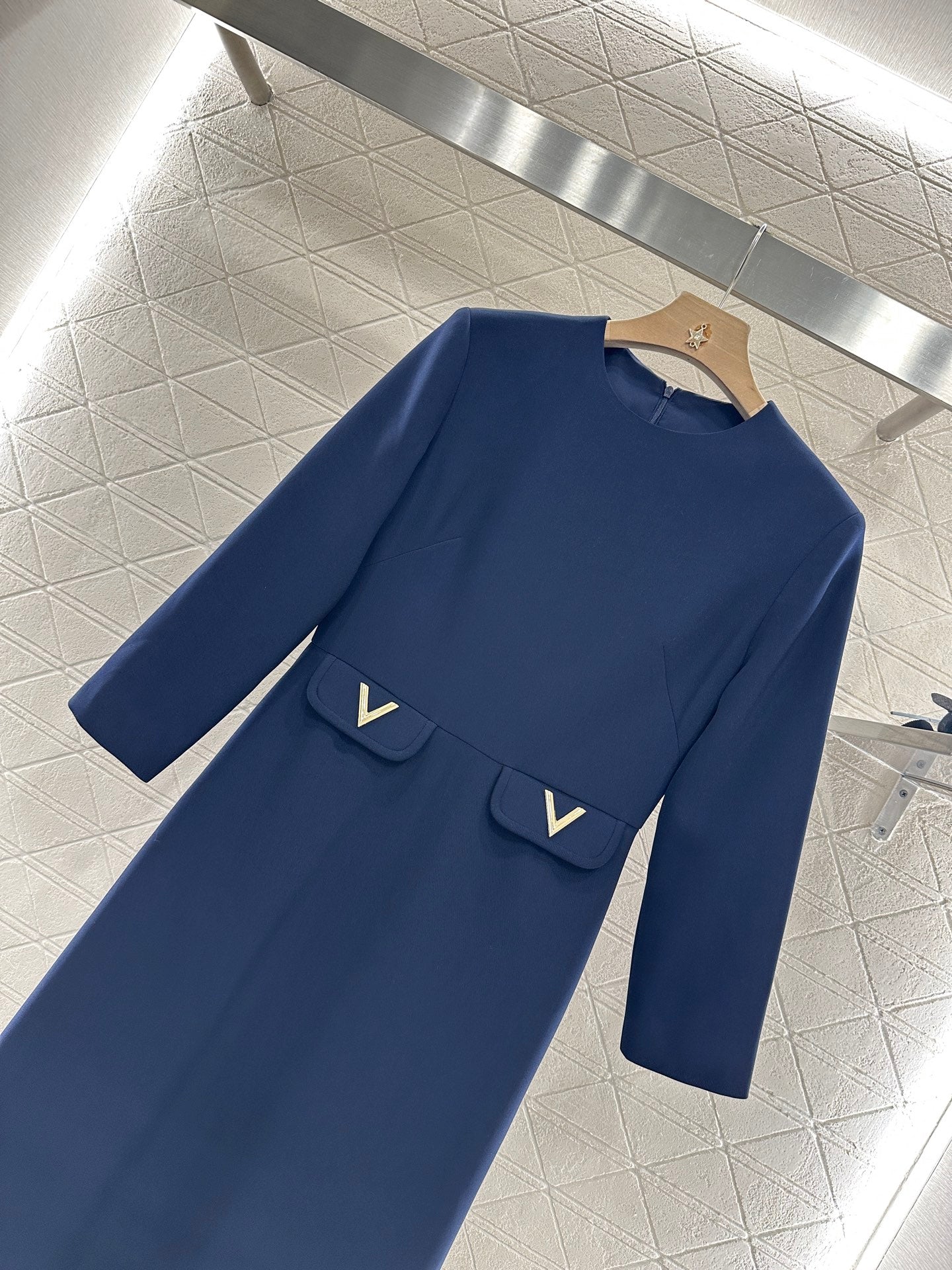 V 2025 neues Produkt Taschenkleid 