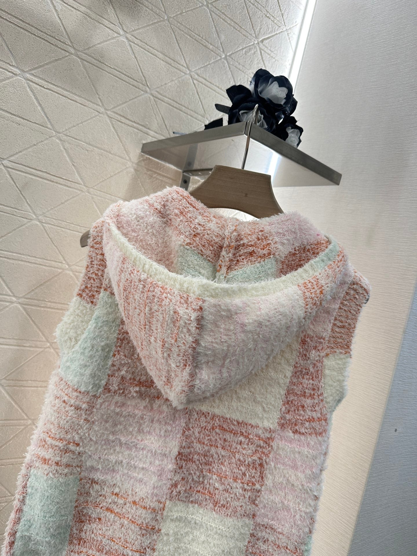 C 2025 new product Hooded knitted vest