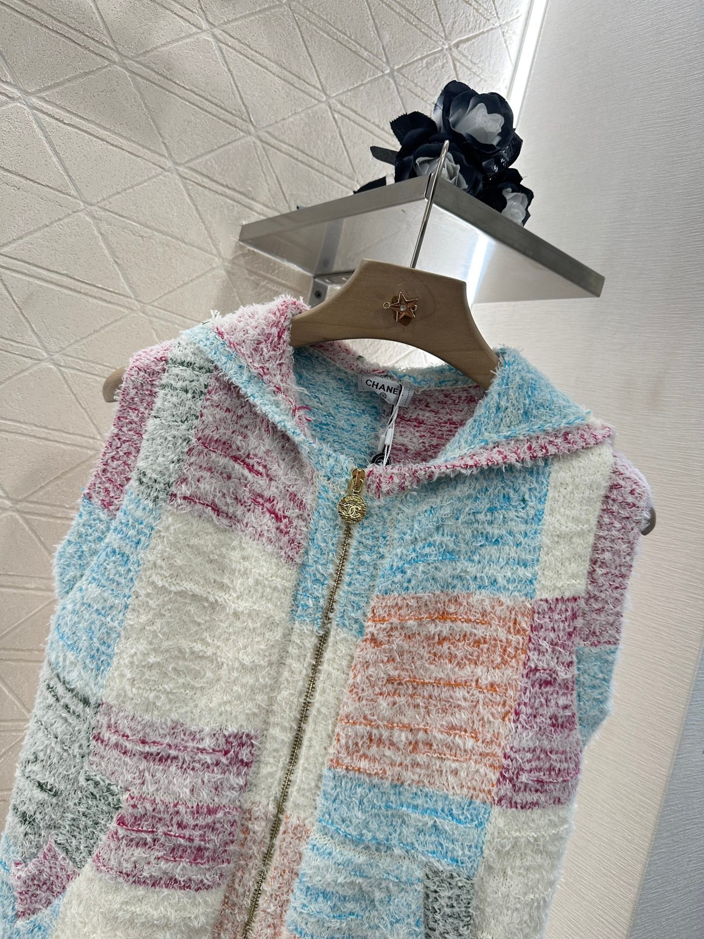 C 2025 nouveau produit Gilet tricoté à capuche 