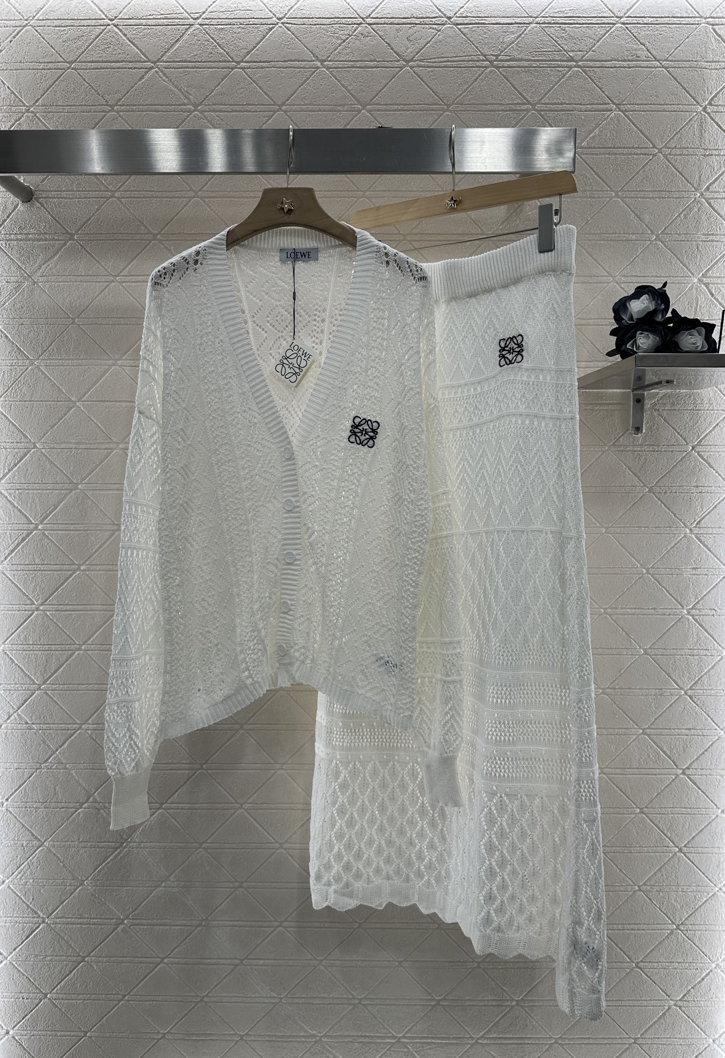 Lo 2025 new product Hollow cardigan and skirt set