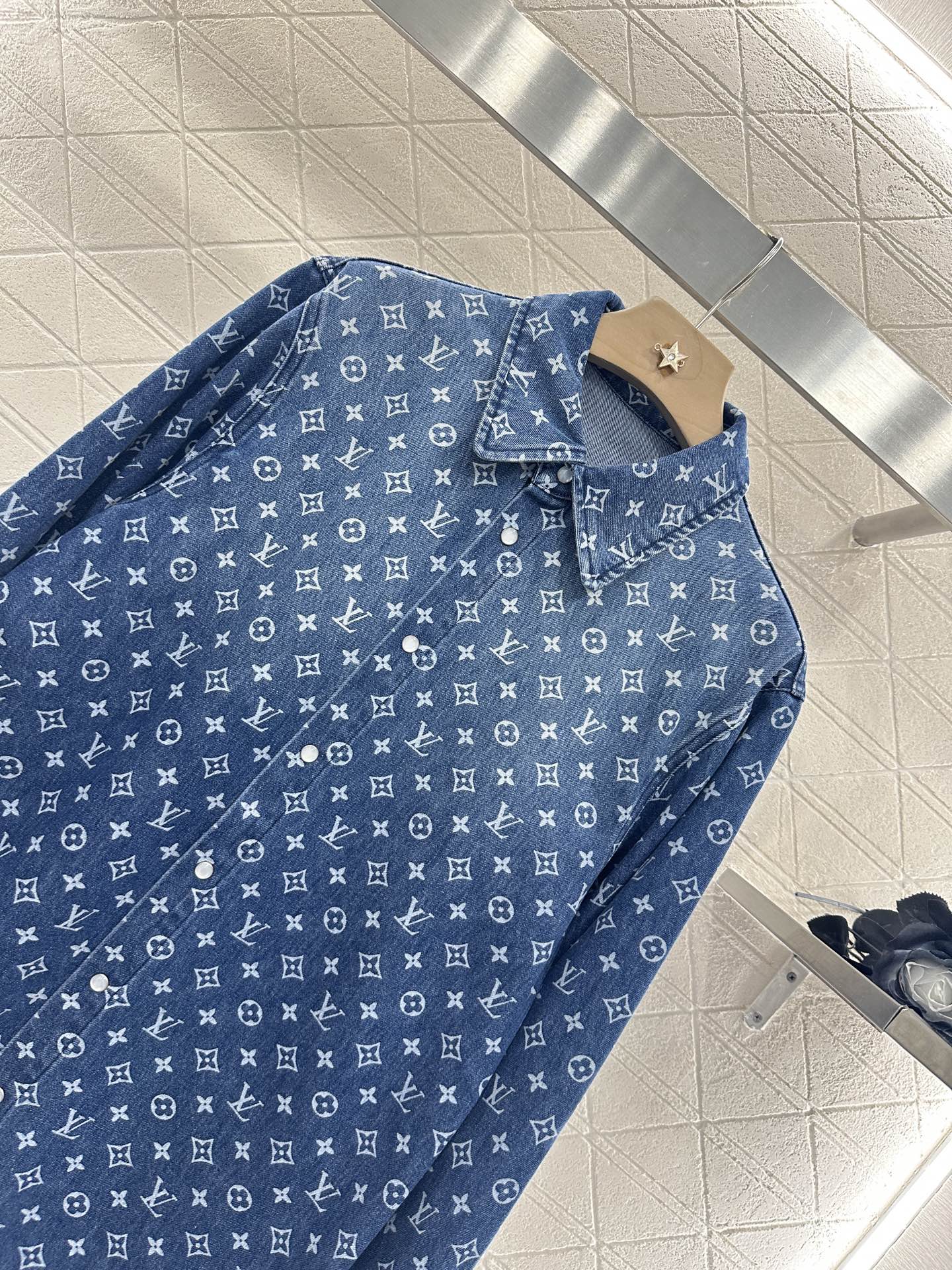 L 2025 new products Shirt, jeans and trousers set