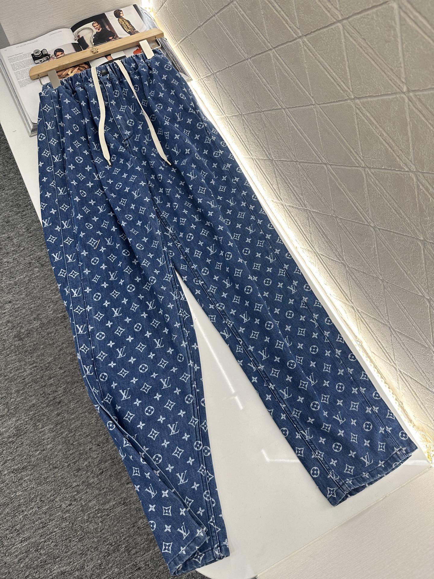 L 2025 new products Shirt, jeans and trousers set