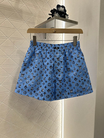 L New Arrival Hooded Jacket and Shorts Set