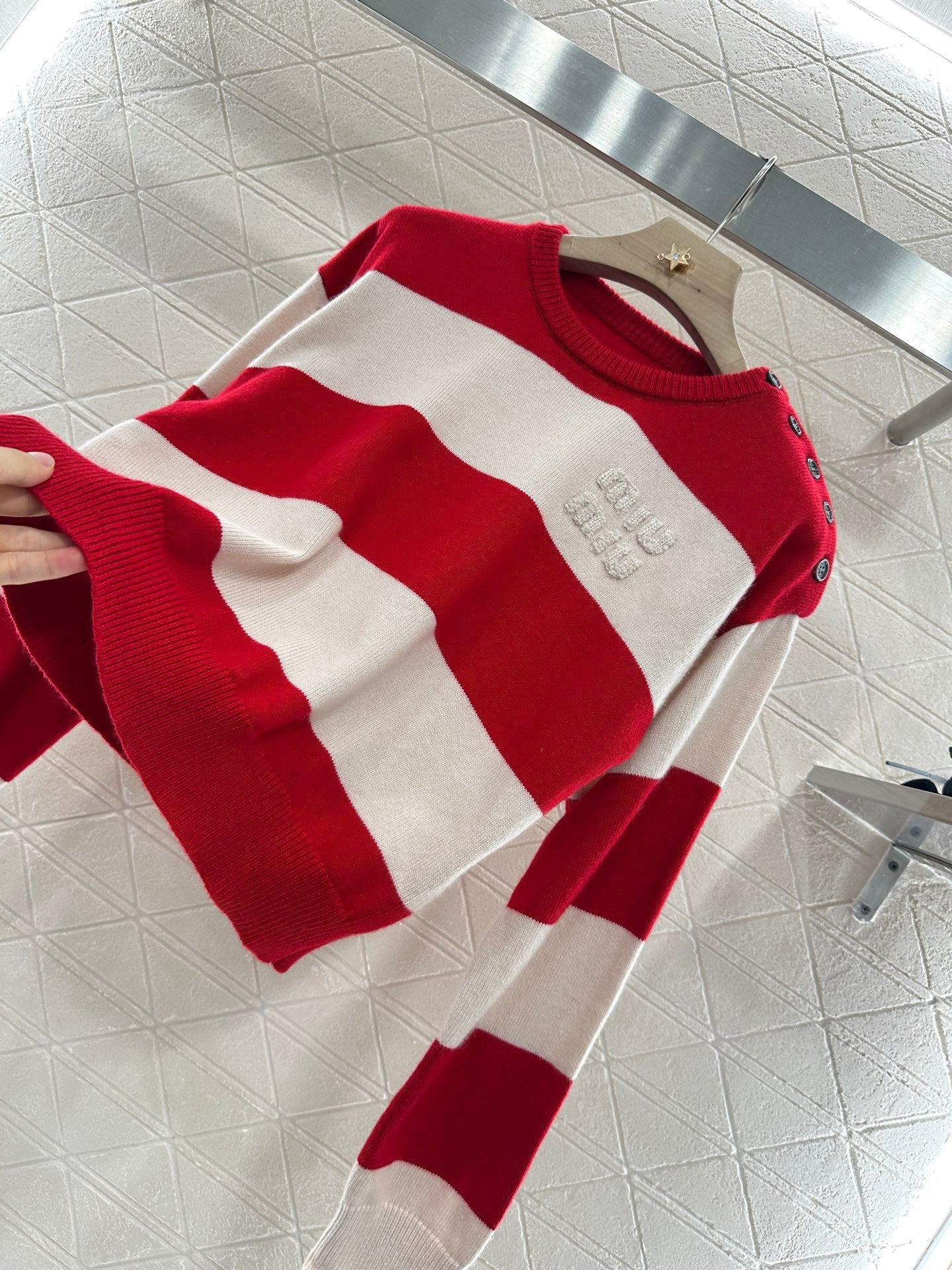 M  new product Striped crew neck sweater