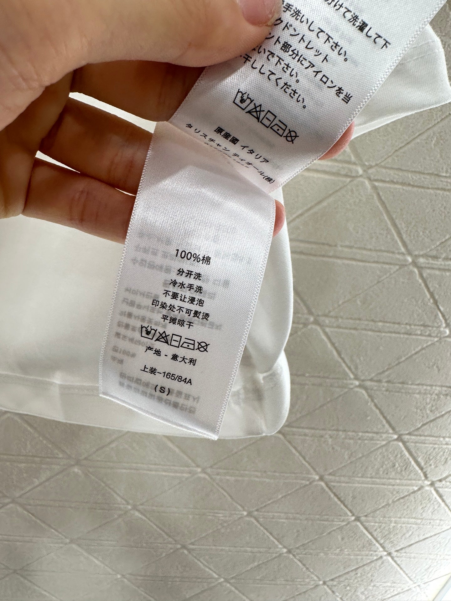 D 2025 neues Produkt T-Shirt mit Rundhalsausschnitt und Aufdruck 