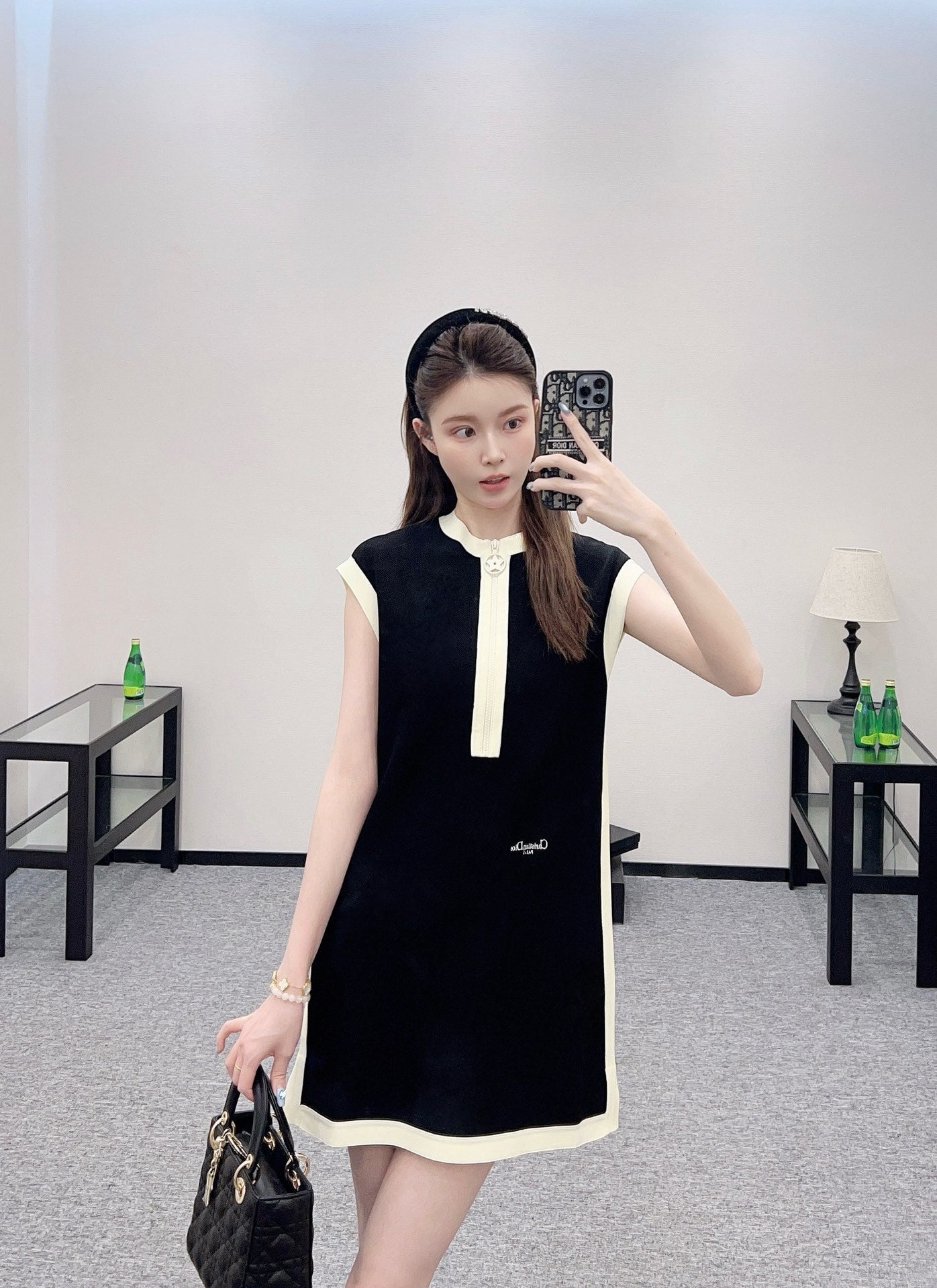 D 2025 new product Black and white vest dress