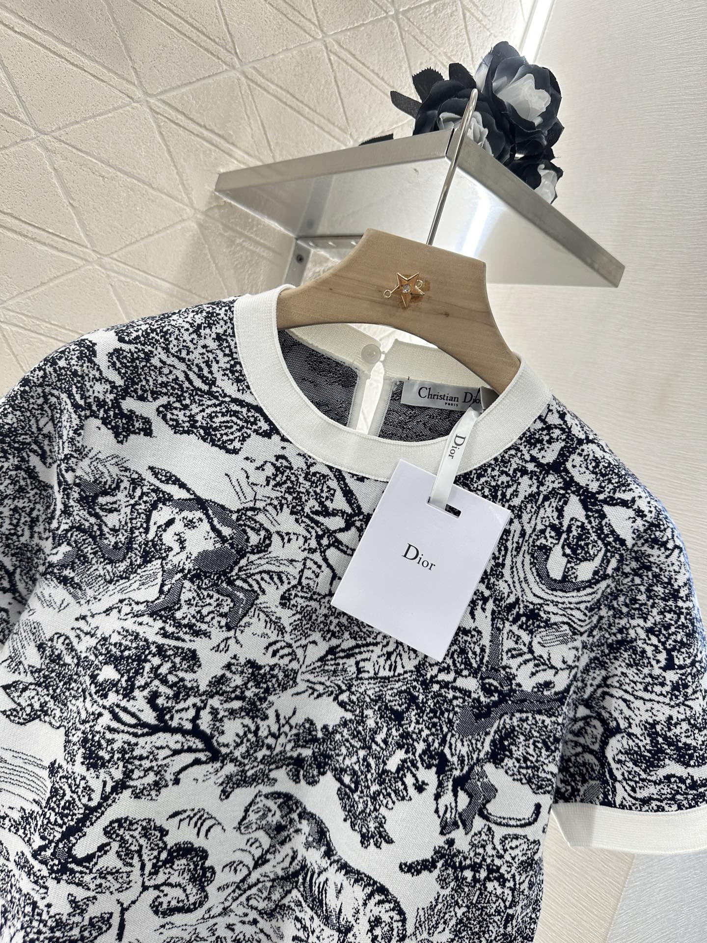 D 2025 new product Jacquard knitted short sleeves