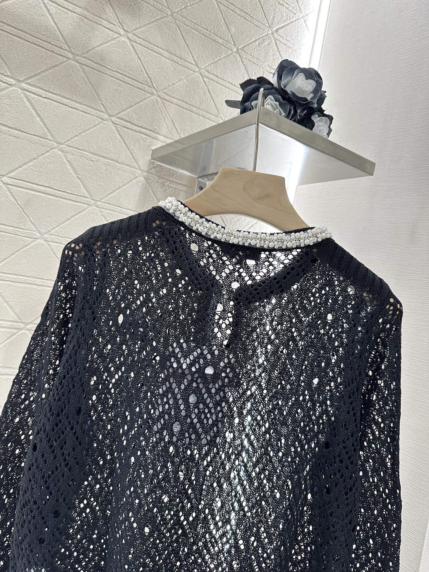 C 2025 new product Pearl hollow long sleeves
