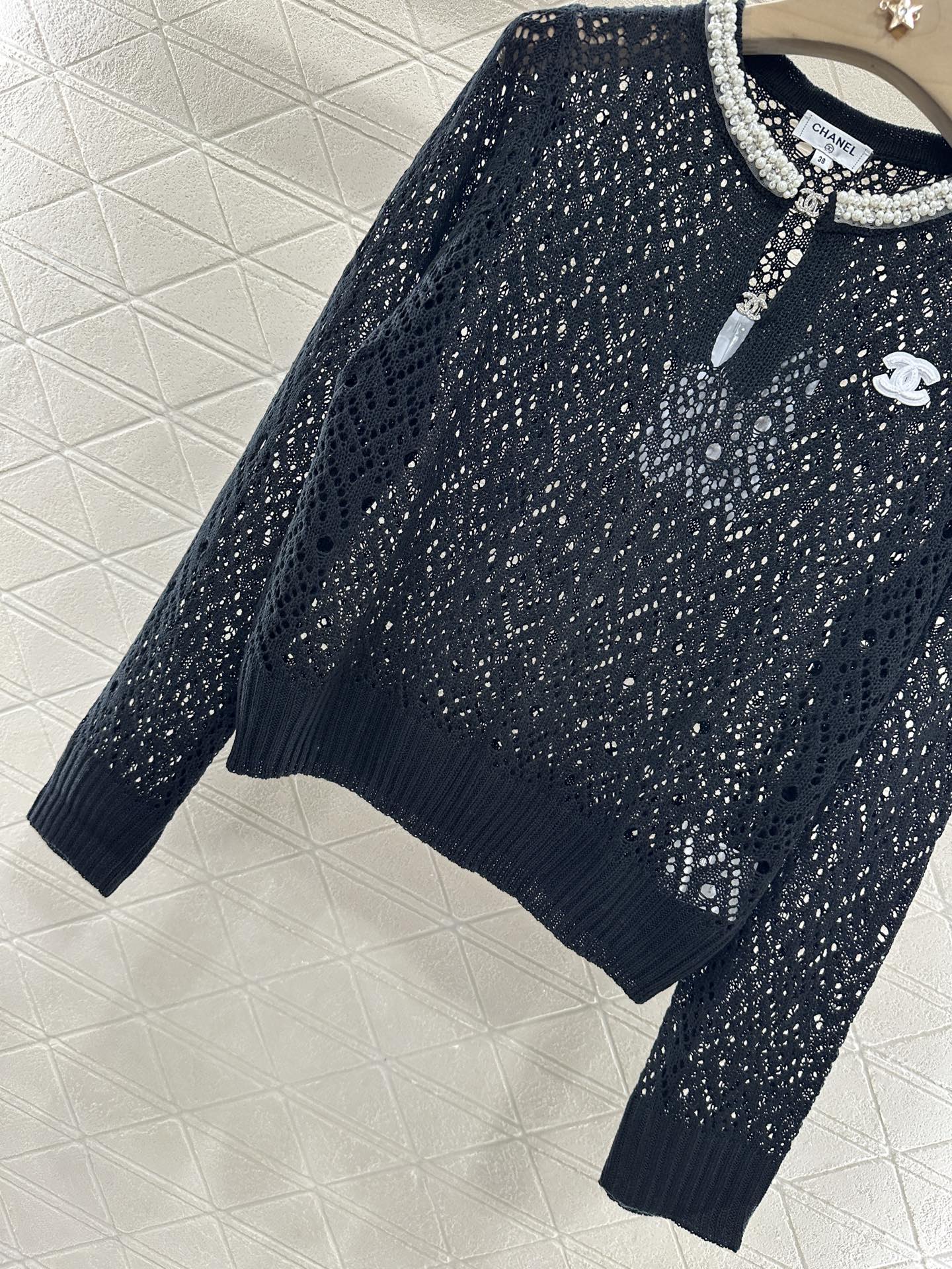 C 2025 new product Pearl hollow long sleeves