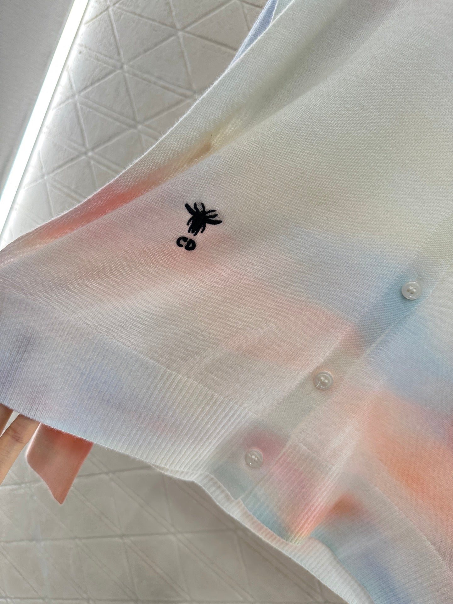 D 2024 new product Gradient knitted cardigan