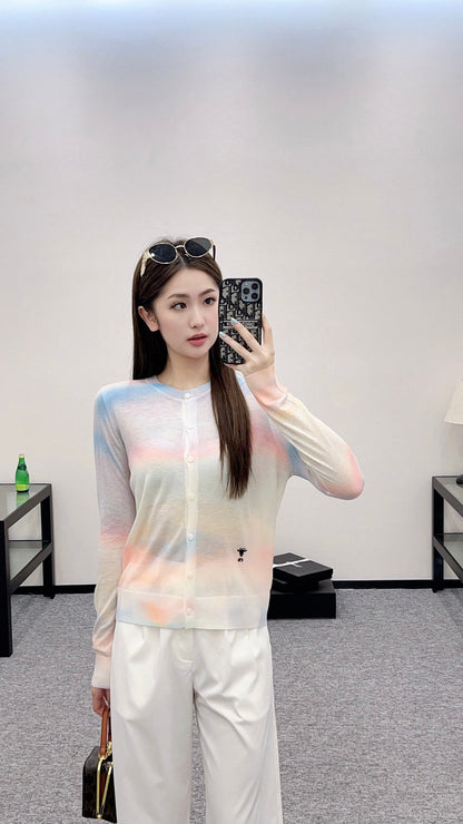 D 2024 new product Gradient knitted cardigan