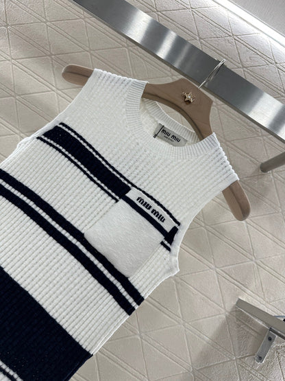 M 2025 new product Striped knitted vest