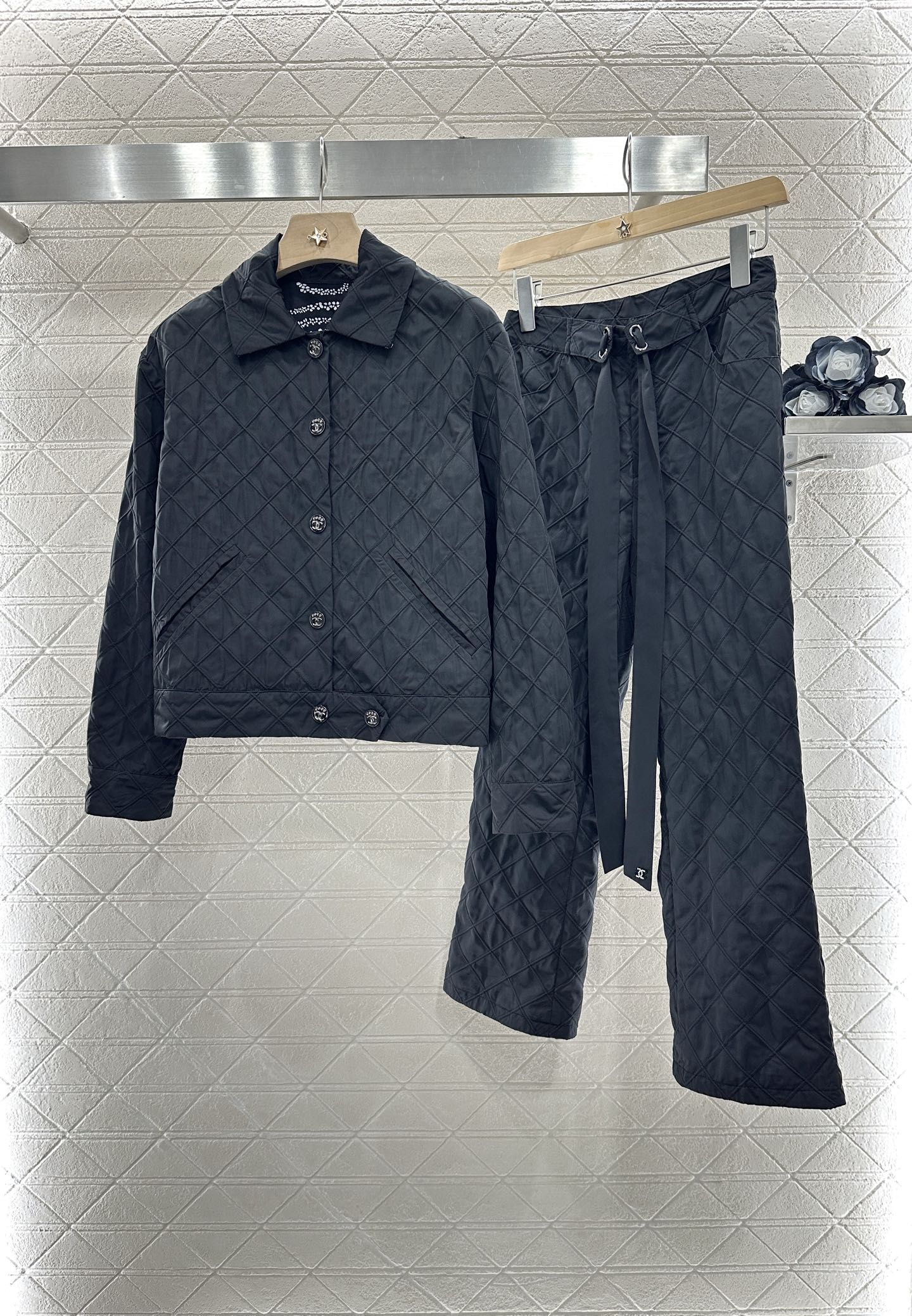 C 2025 new product Jacket and cropped pants set