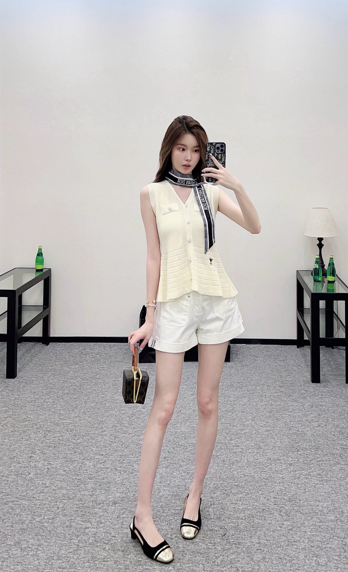 D 2025 new product Silk scarf knitted vest