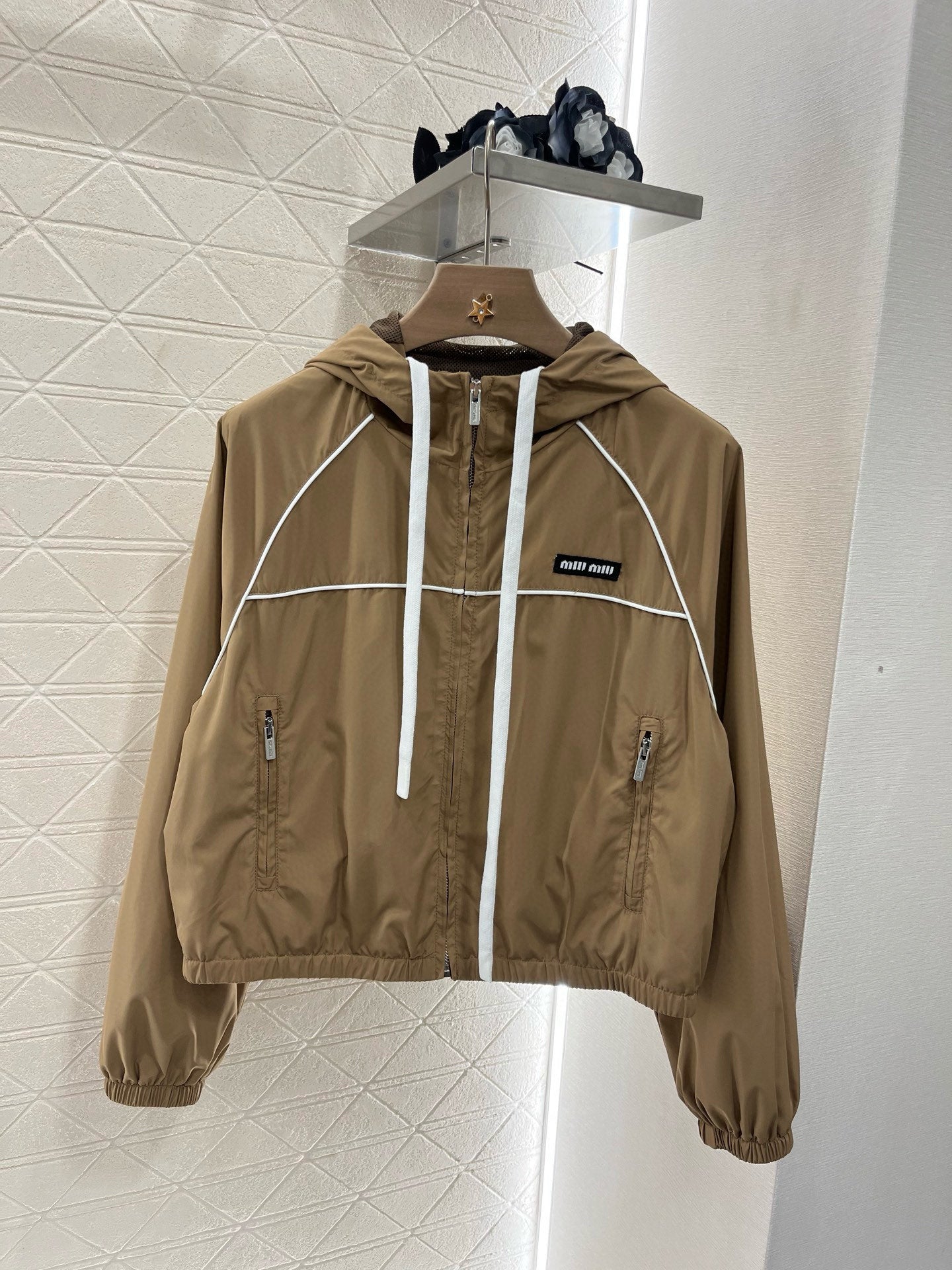 M 2025 new product Hooded jacket and shorts set