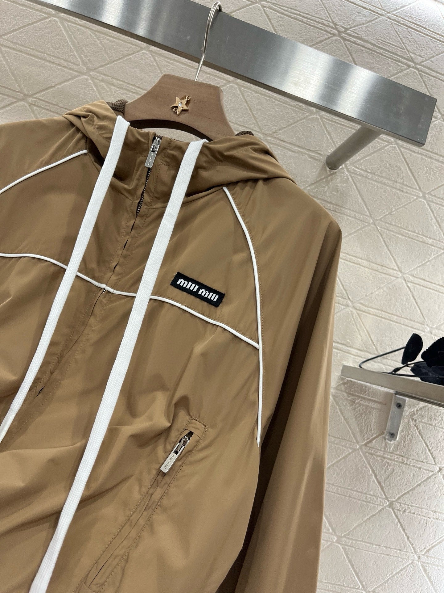 M 2025 new product Hooded jacket and shorts set