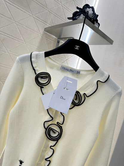 D 2025 new product Flower knitted cardigan