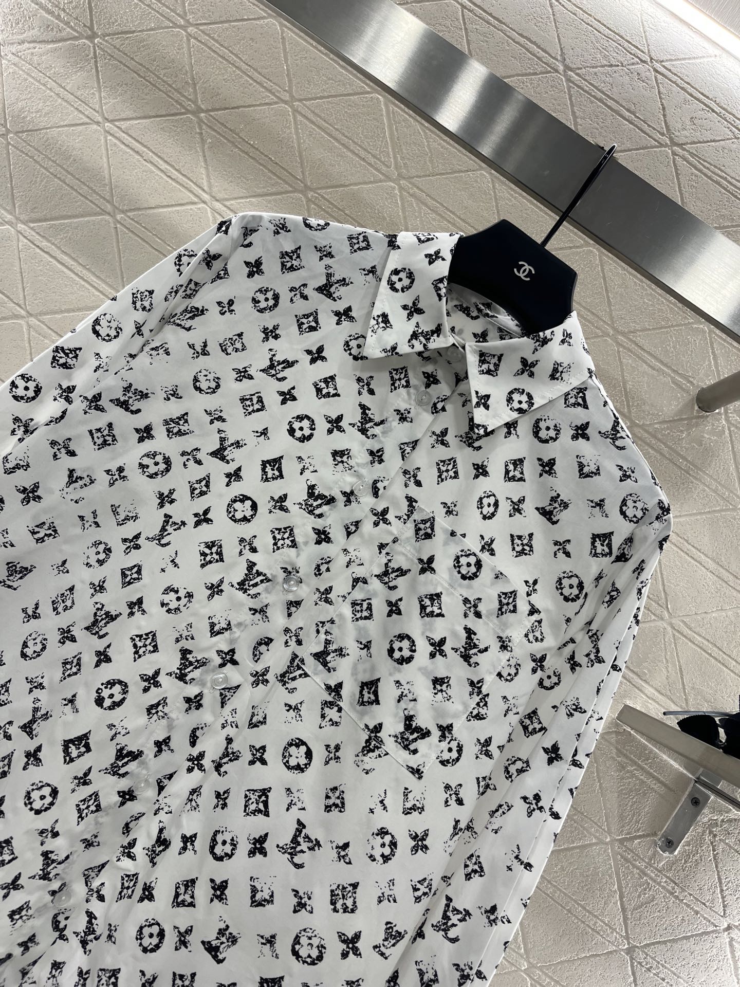 L 2025 new products Long-sleeved shirt
