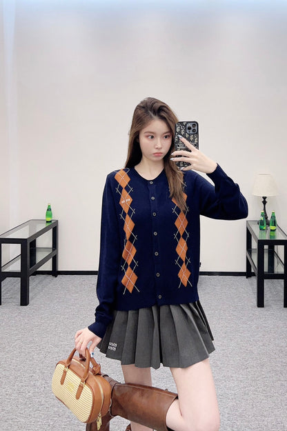 M 2025 new product Diamond knitted cardigan