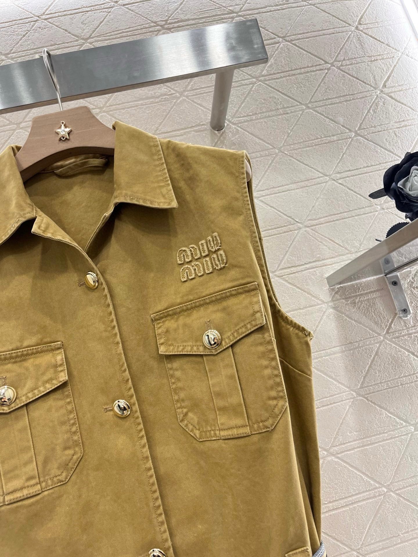 M 2025 new products Belt vest skirt