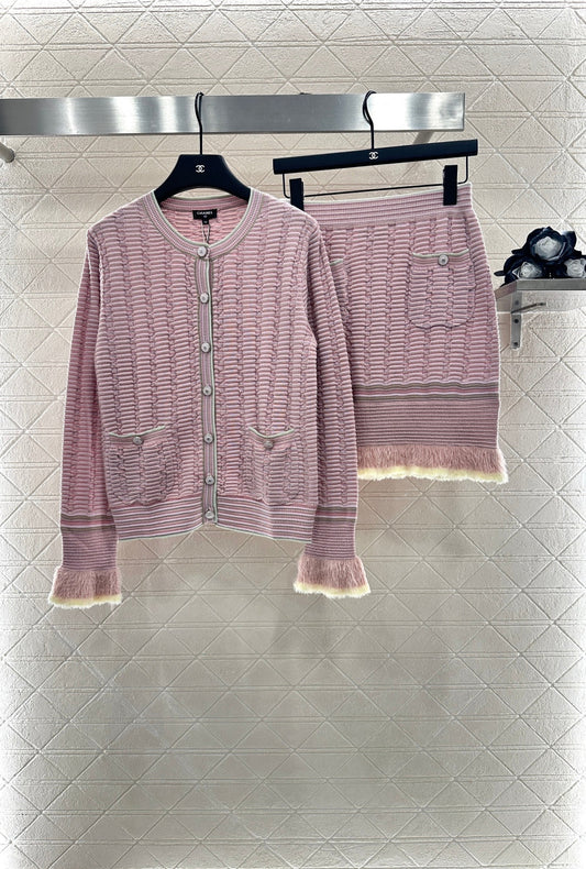 C 2025 new products Knitted suits