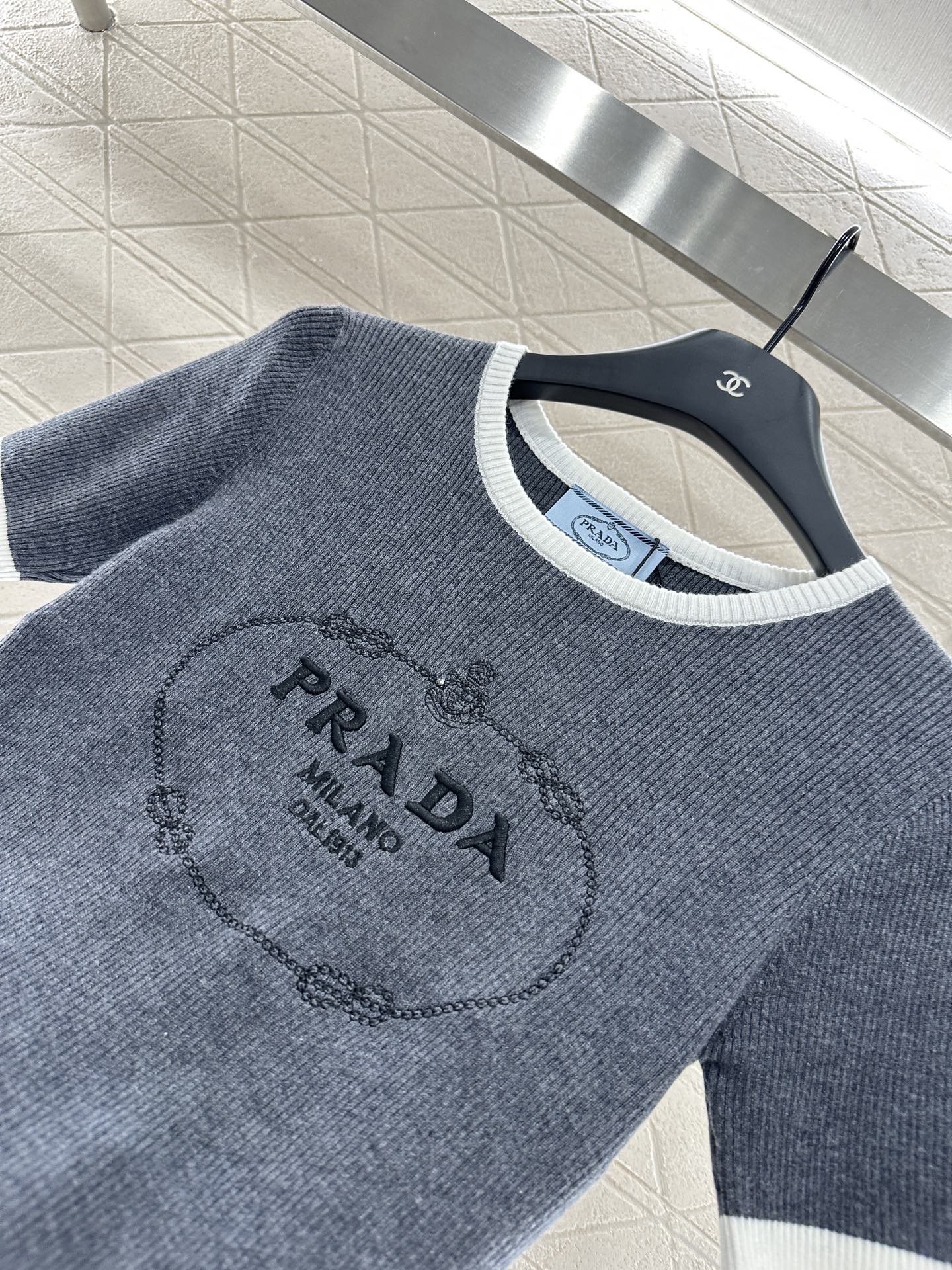 P 2025 new product Embroidered knitted short sleeves