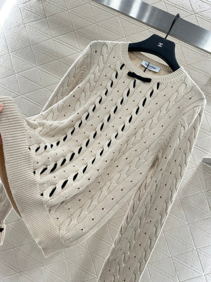 V 2025 new products Sweaters