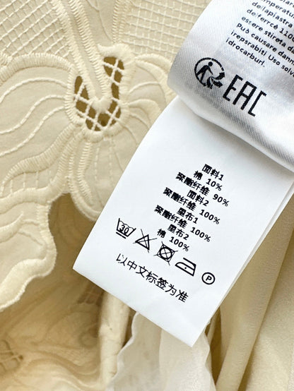V 25ss embroidered dress