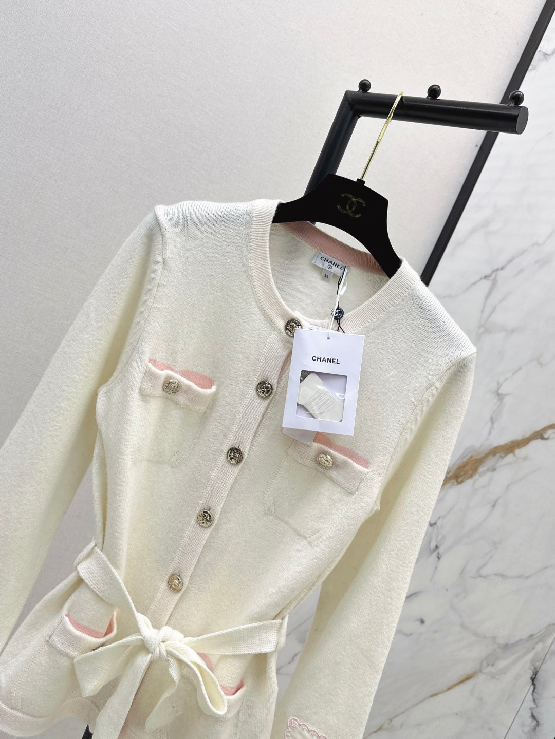 C 25fw knitted sweater