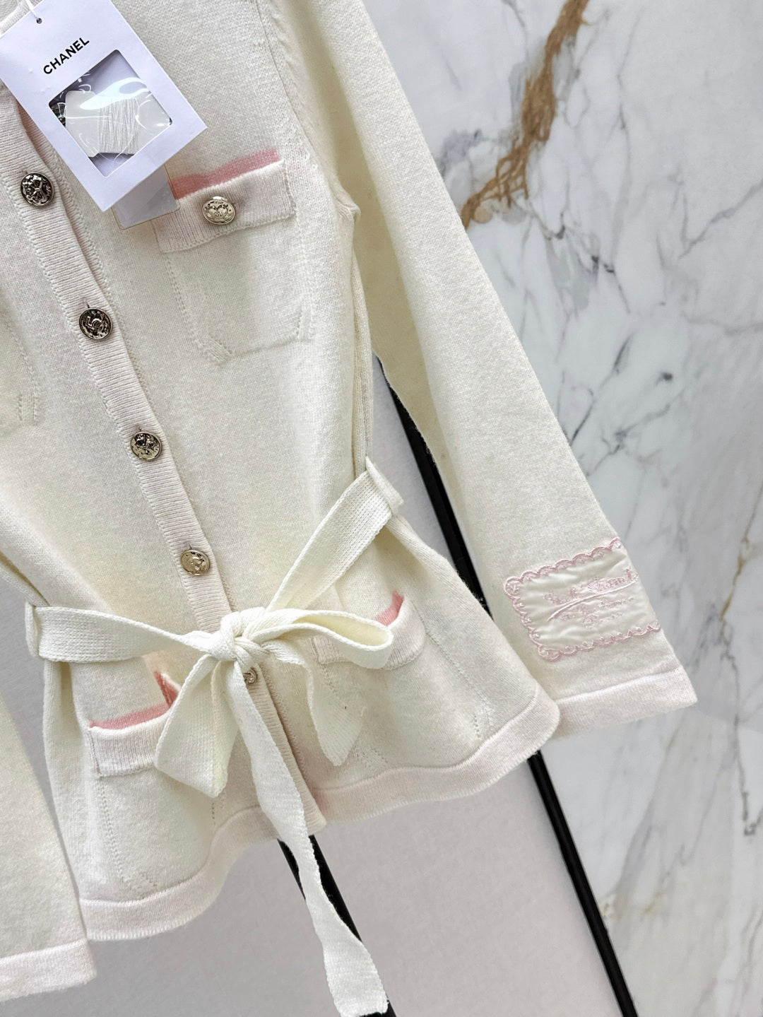 C 25fw knitted sweater