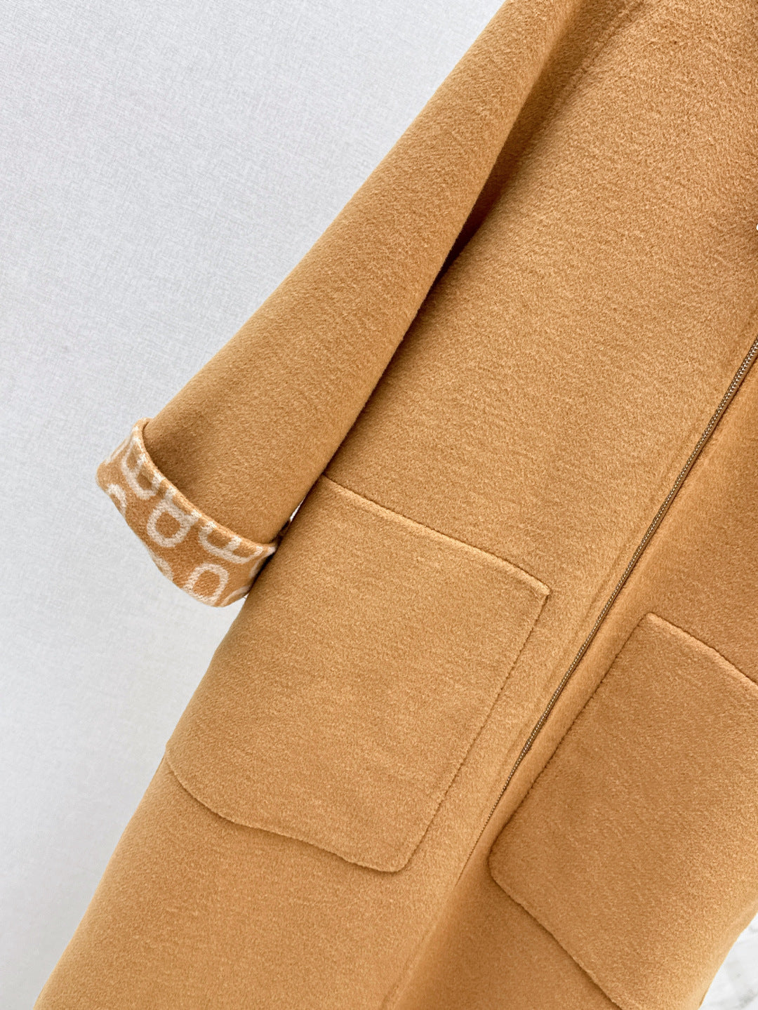 H 25fw cashmere coat