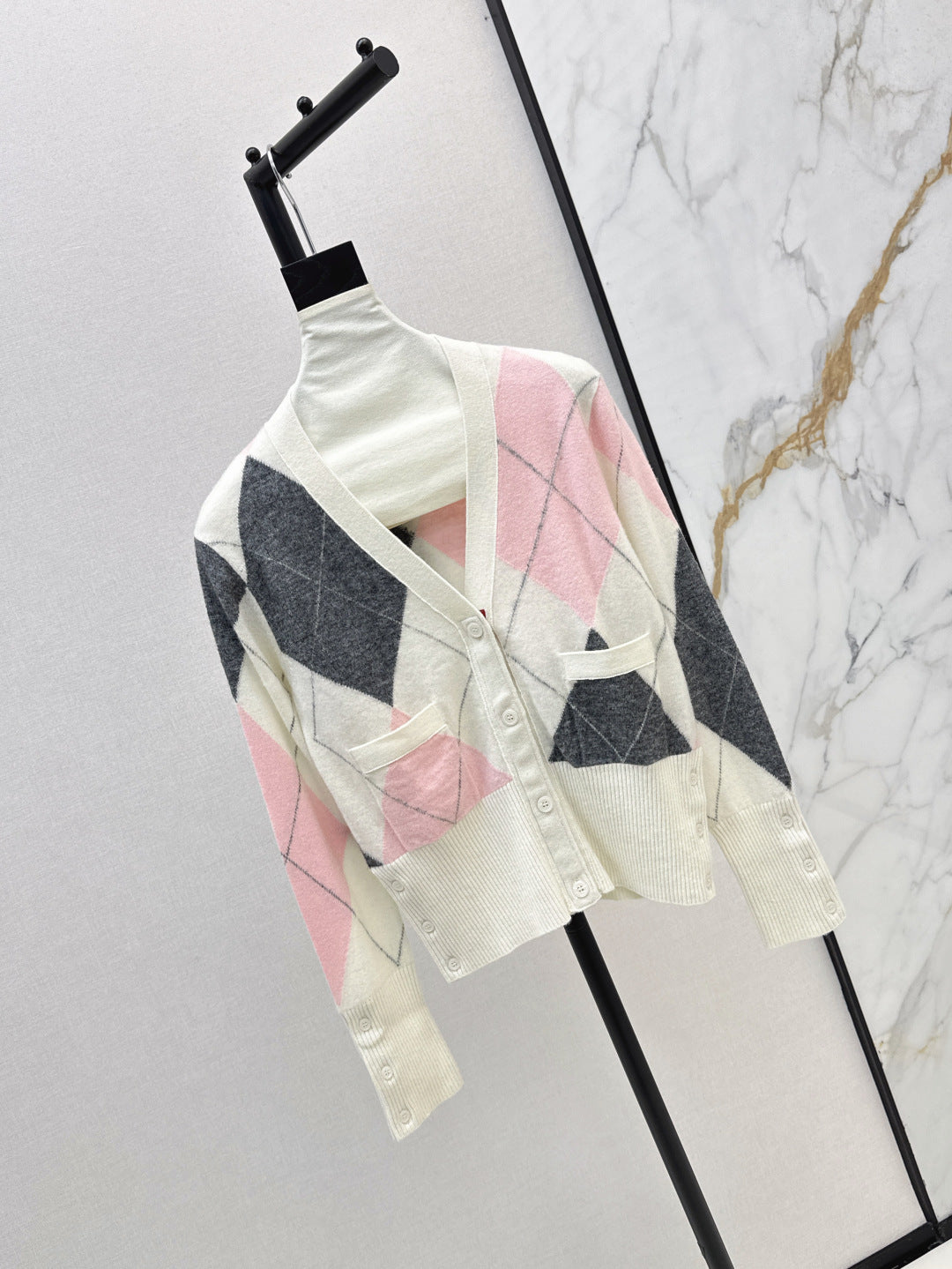 T 25fw knitted cardigan