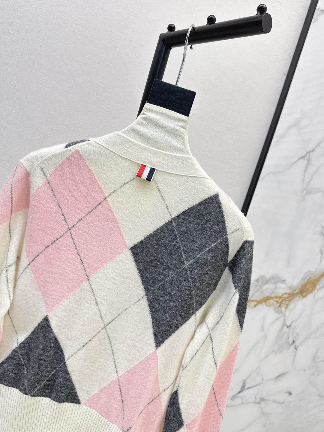 T 25fw knitted cardigan